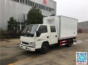 江铃顺达双排座冷藏货车