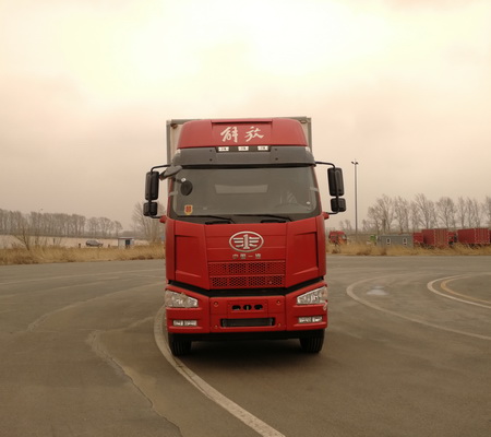 解放j6 7.7米冷藏车