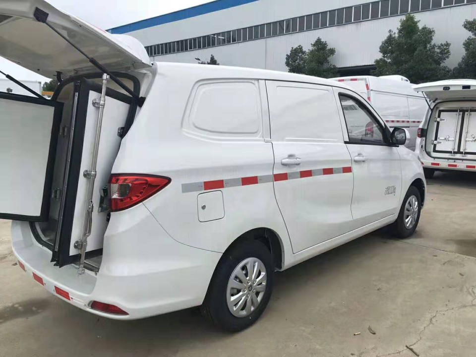 湖北程力福田2立方小型冷藏车 (20)