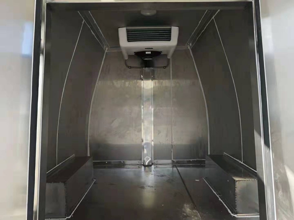湖北程力金杯海狮5.4立方小型面包冷藏车 (17)
