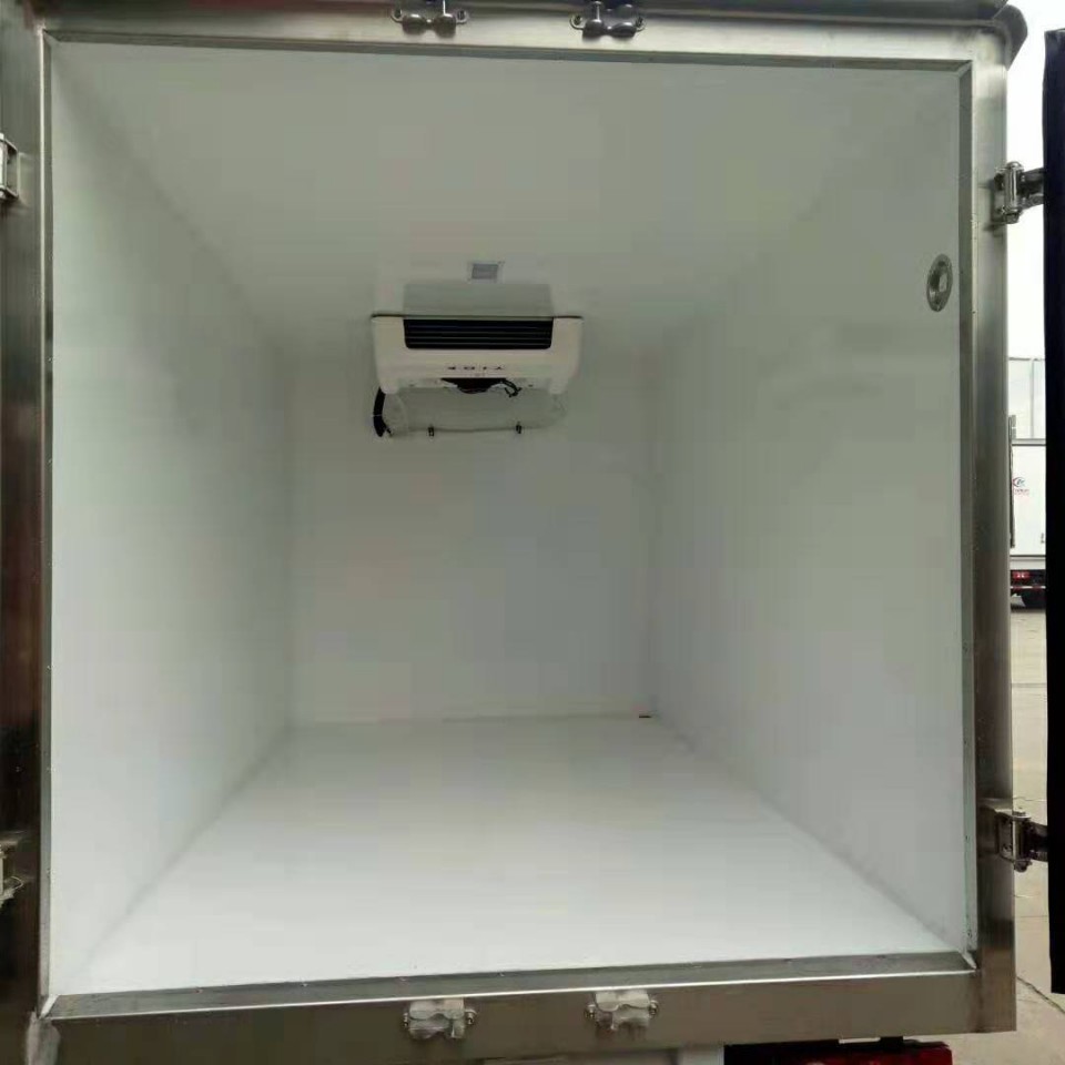 湖北程力福田驭菱2.6米冷藏车  (7)