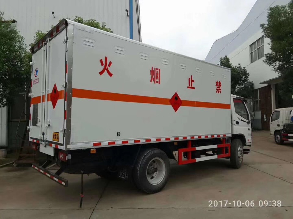 湖北程力福田欧马可4吨爆破器材运输车 (8)
