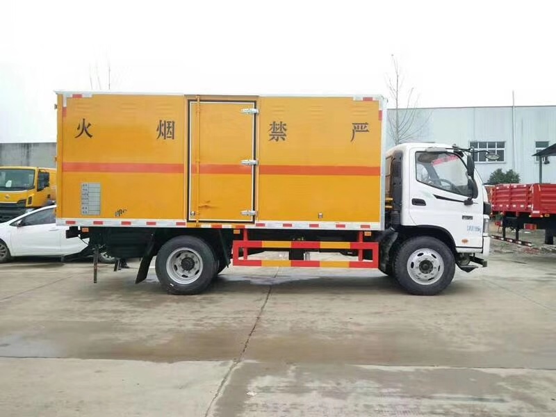 湖北程力福田欧马可7吨爆破器材运输车 (2)