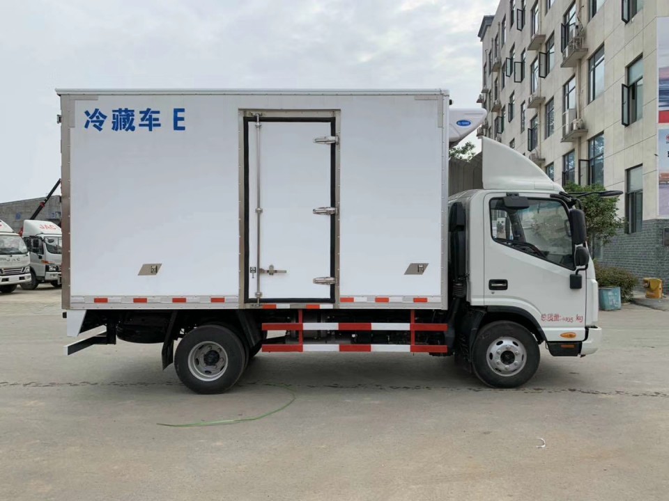 解放虎v程力4米2冷藏车 (5)